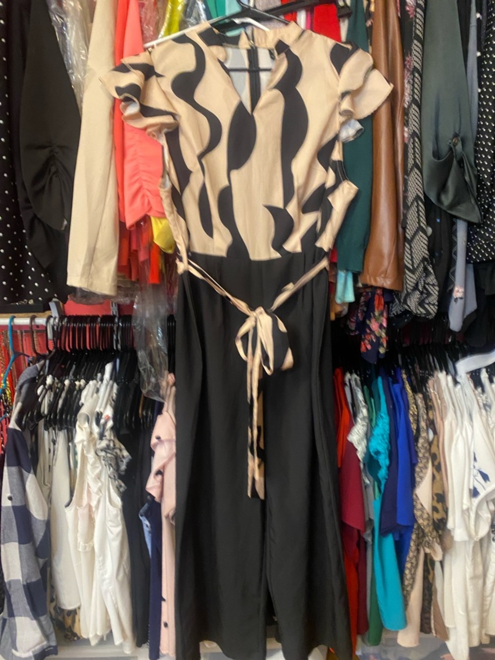 SHEIN Beige and Black Short Sleeve Colorblock Jumpsuit